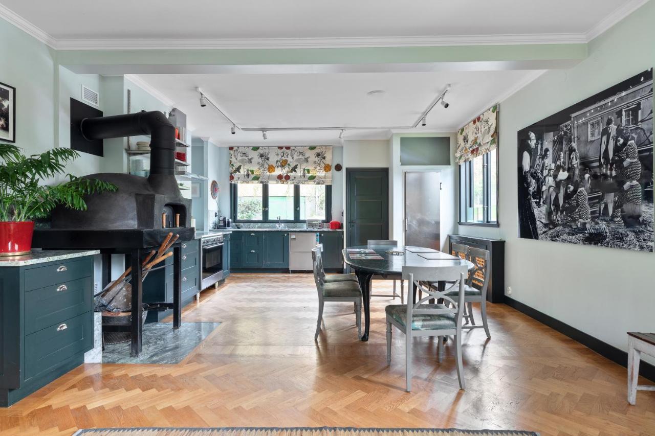 Fantastic 4 Bedroom Home In Bromma With Everything Stockholm Exterior photo