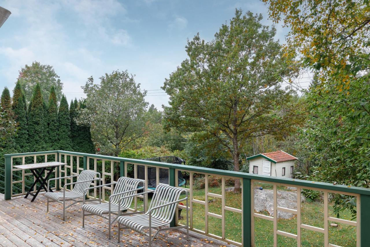 Fantastic 4 Bedroom Home In Bromma With Everything Stockholm Exterior photo